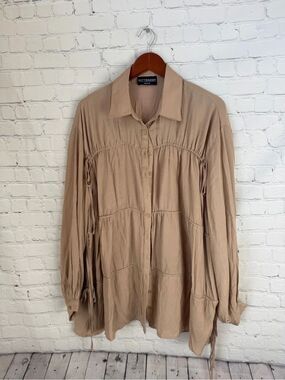 Kittenish Beige Button-Front Tiered Long Sleeve Dress Medium